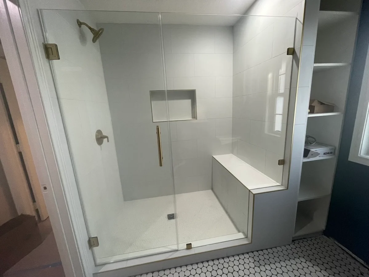 Tempered glass shower door