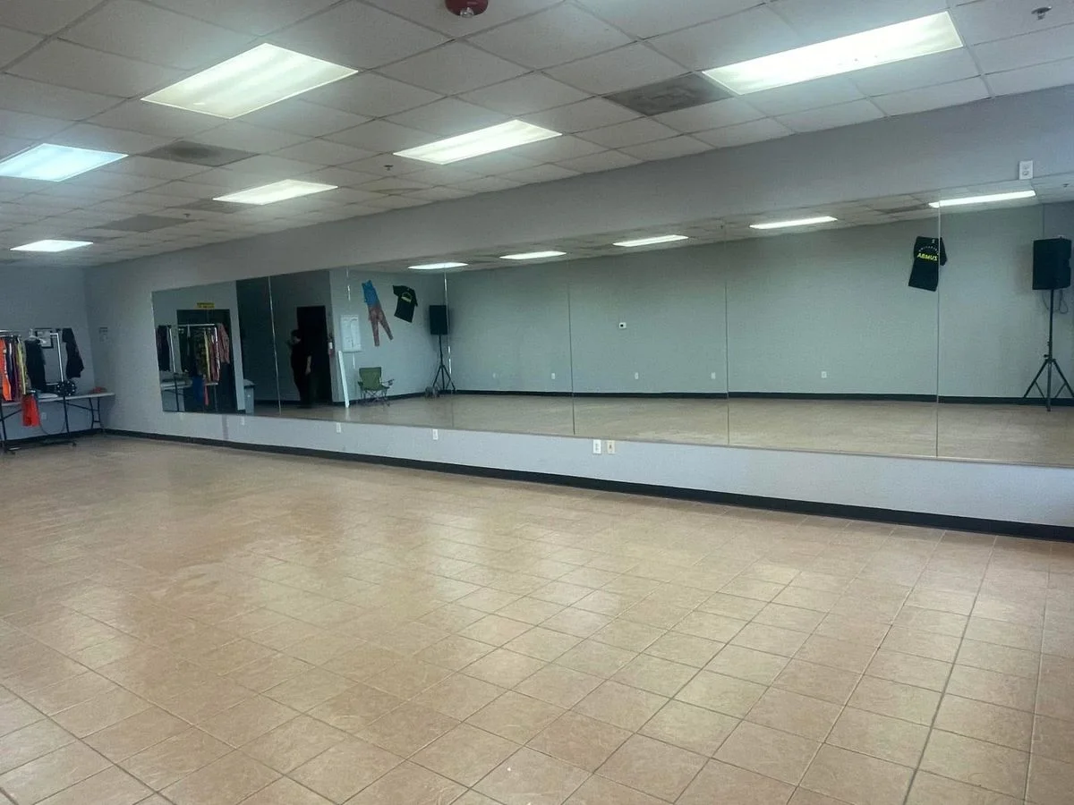 Studio gym mirrors with polished edges